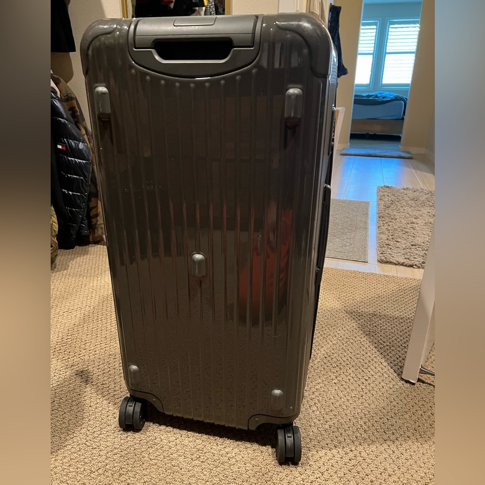 (USED ONCE) RIMOWA ESSENTIAL TRUNK PLUS POLYCARBONATE GREY.